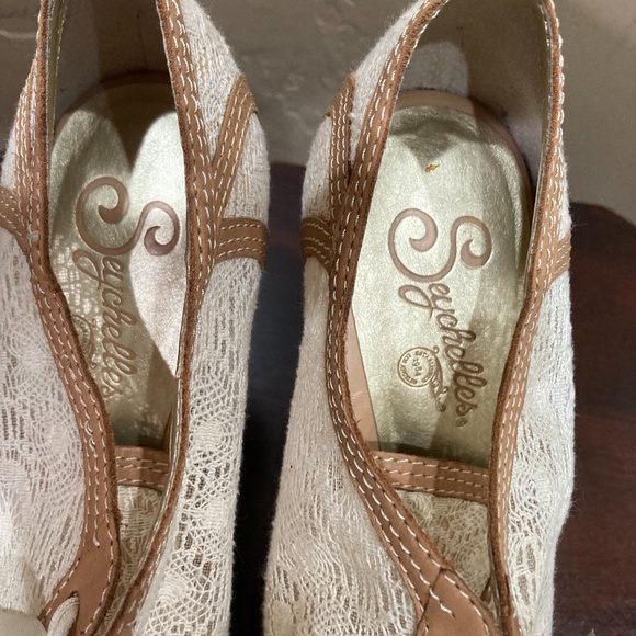 Seychelles Women's Harmony Wedge Peep Toe Pump, Natural, Size 7.5 - Picture 3 of 11